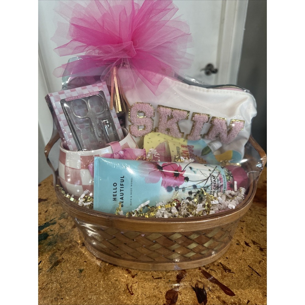 spa gift basket for women, Bath And Bodywork's Lotion Spa Set Note Pad Face Mask